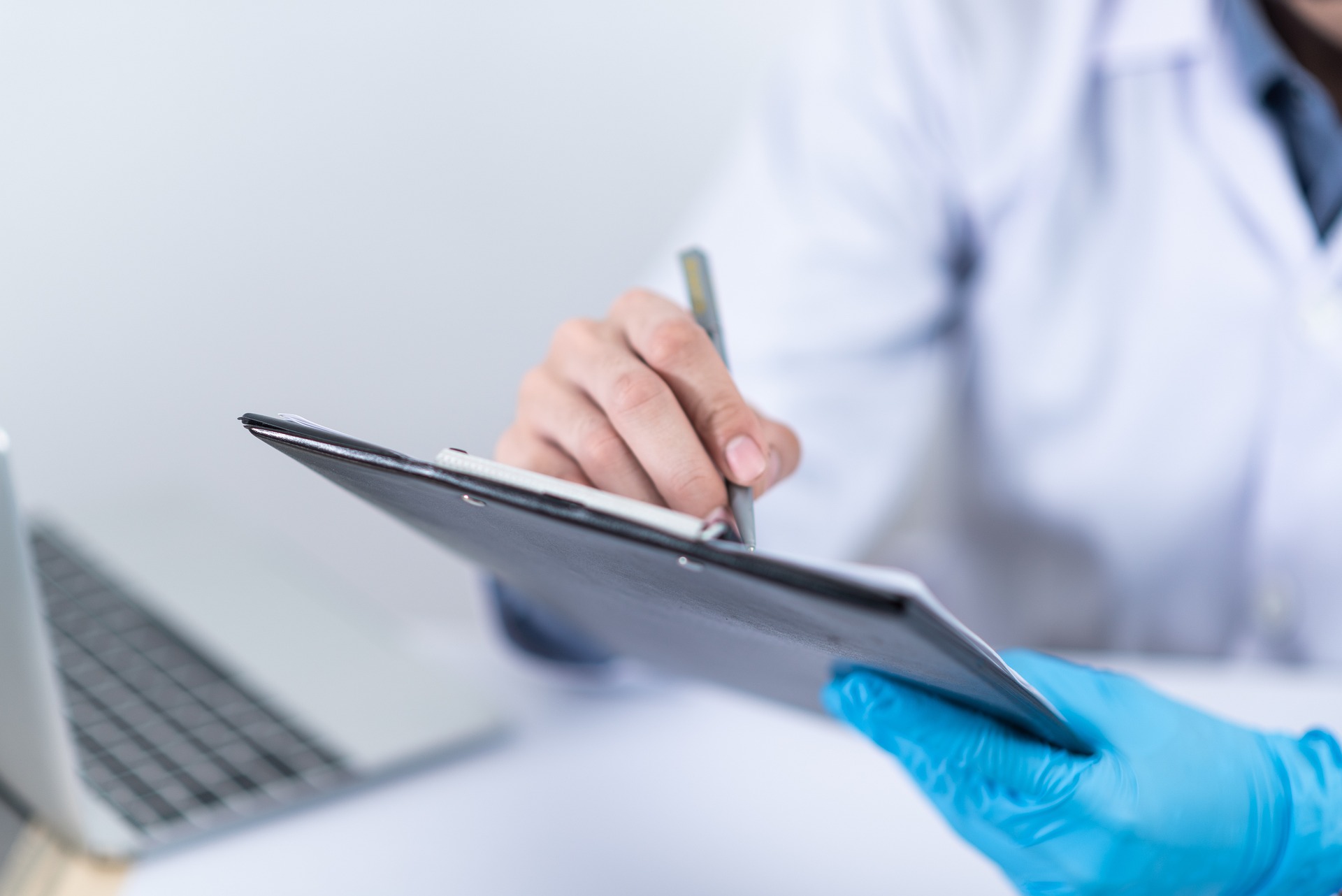 Quelles prestations les MÉDECINS peuvent-ils encoder via PID à partir du 19 mars 2024 ?