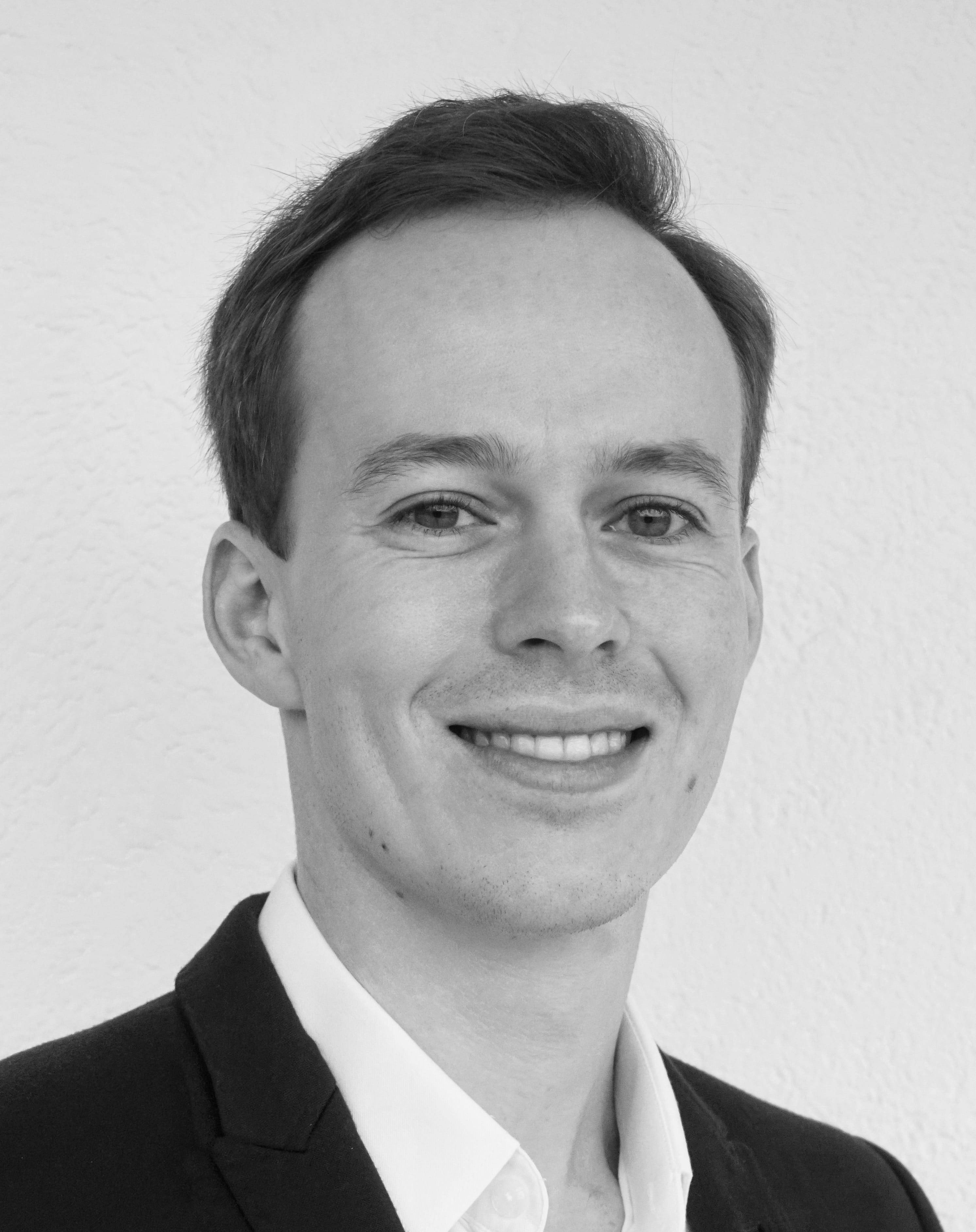 Dr. Lukas BISORCA GASSENDORF